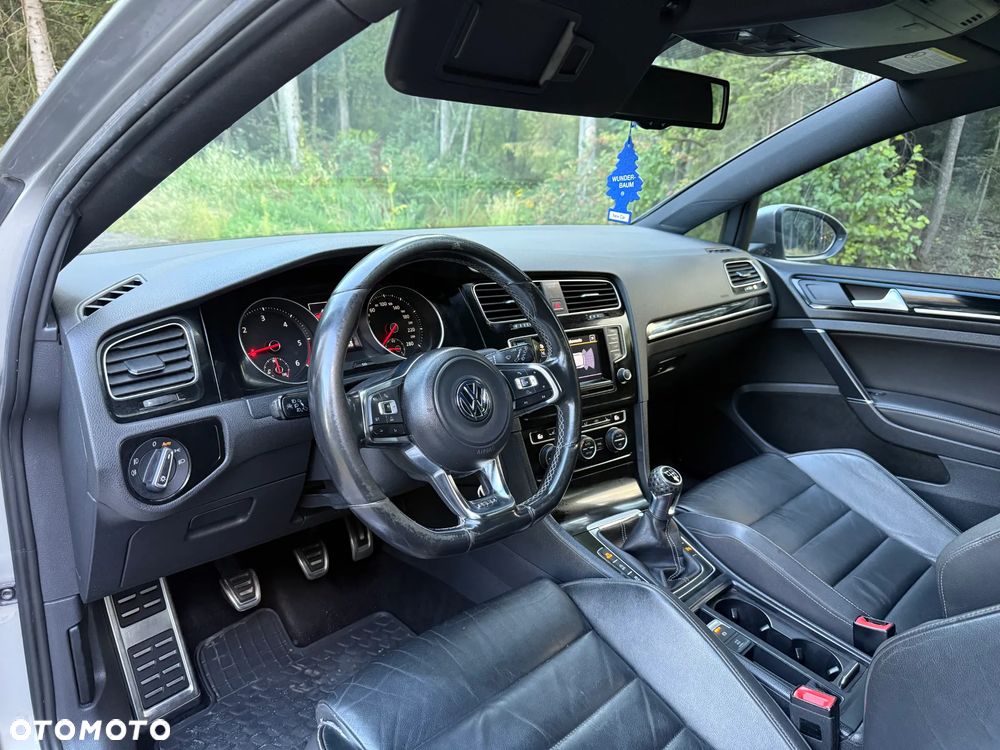 Volkswagen Golf 2.0 TDI BMT GTD - 12