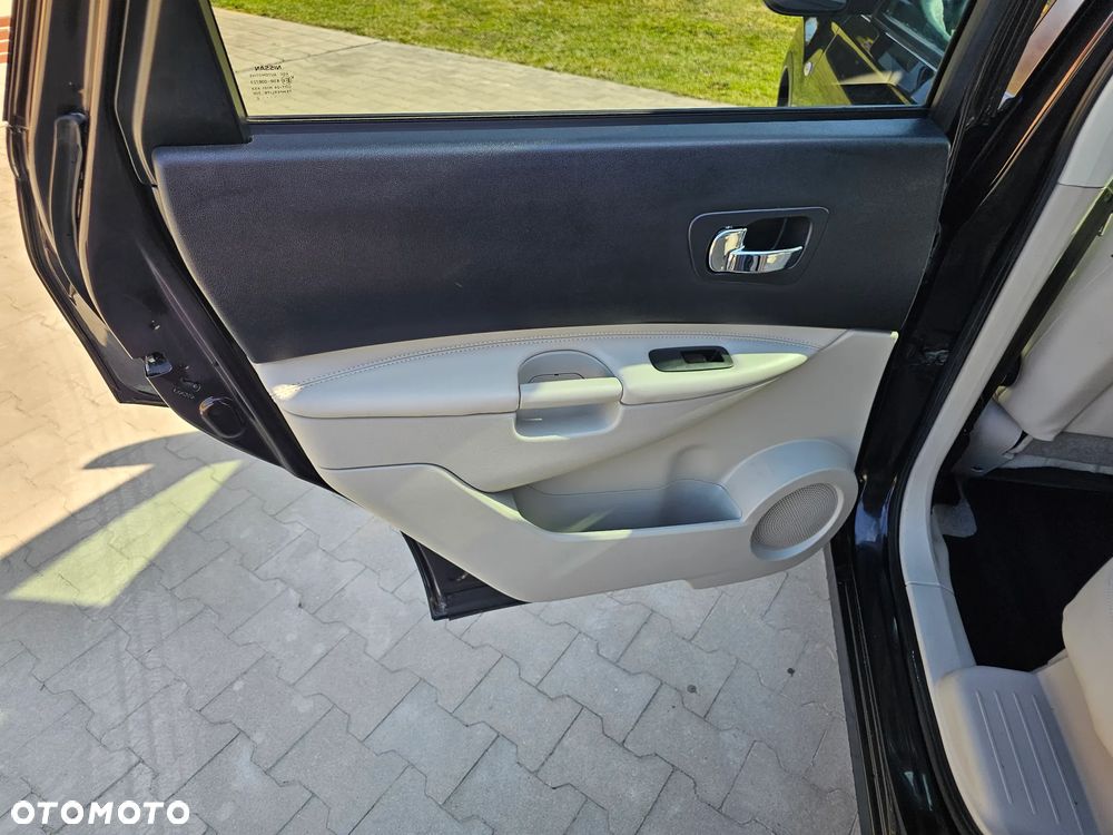 Nissan Qashqai+2 - 37