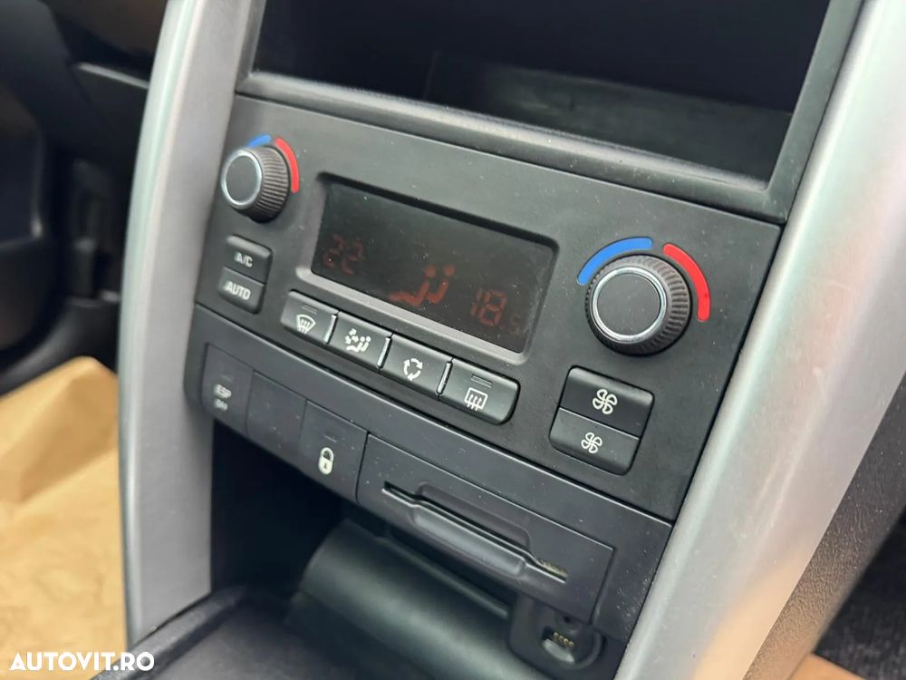 Peugeot 207 CC 1.6 HDI FAP Eclipse - 11