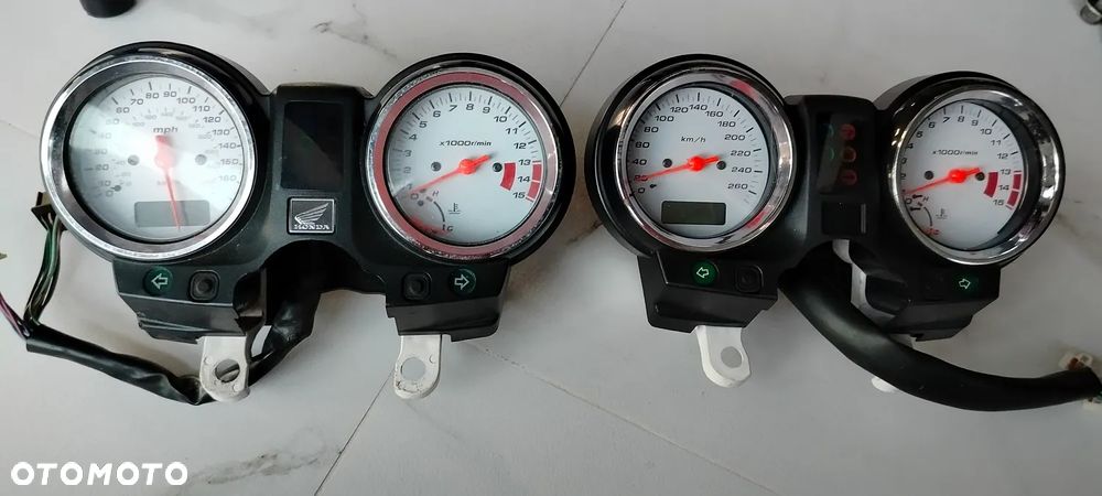 HONDA CB600 HORNET LICZNIK ZEGARY - 2