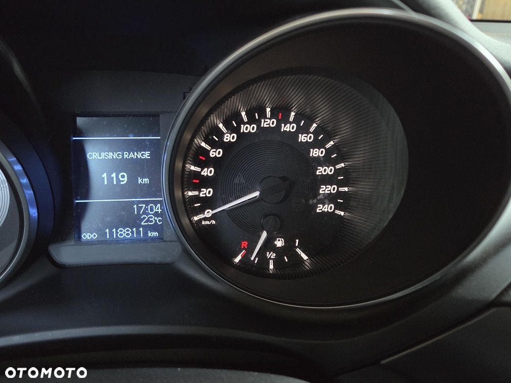 Toyota Avensis 1.8 Comfort - 16