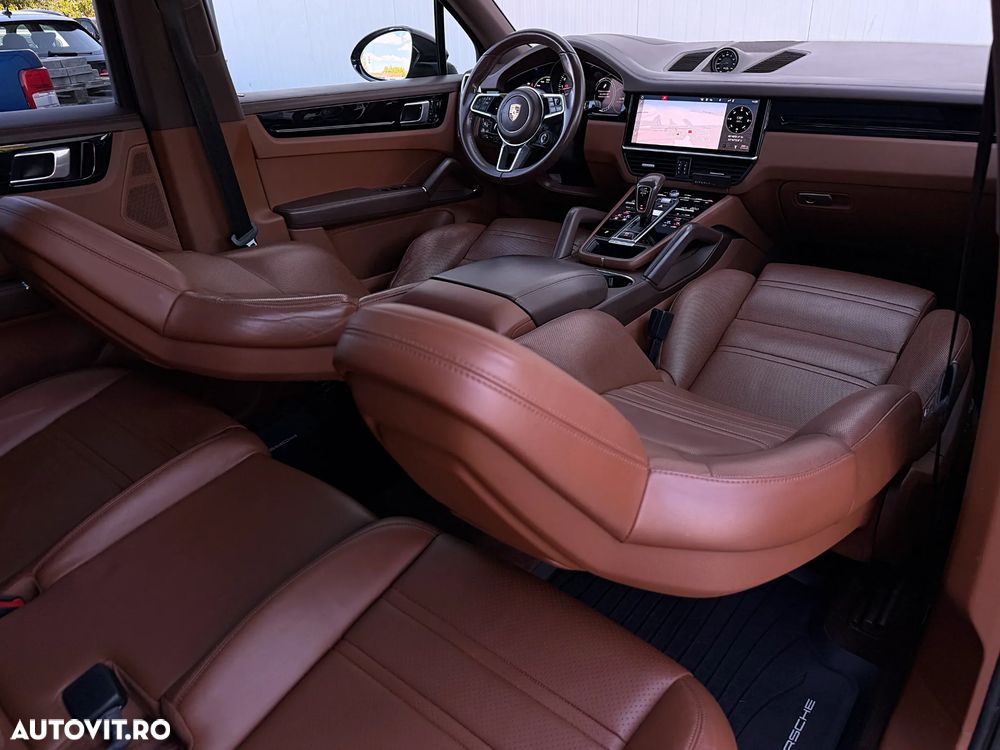 Porsche Cayenne Tiptronic S Platinum Edition - 22