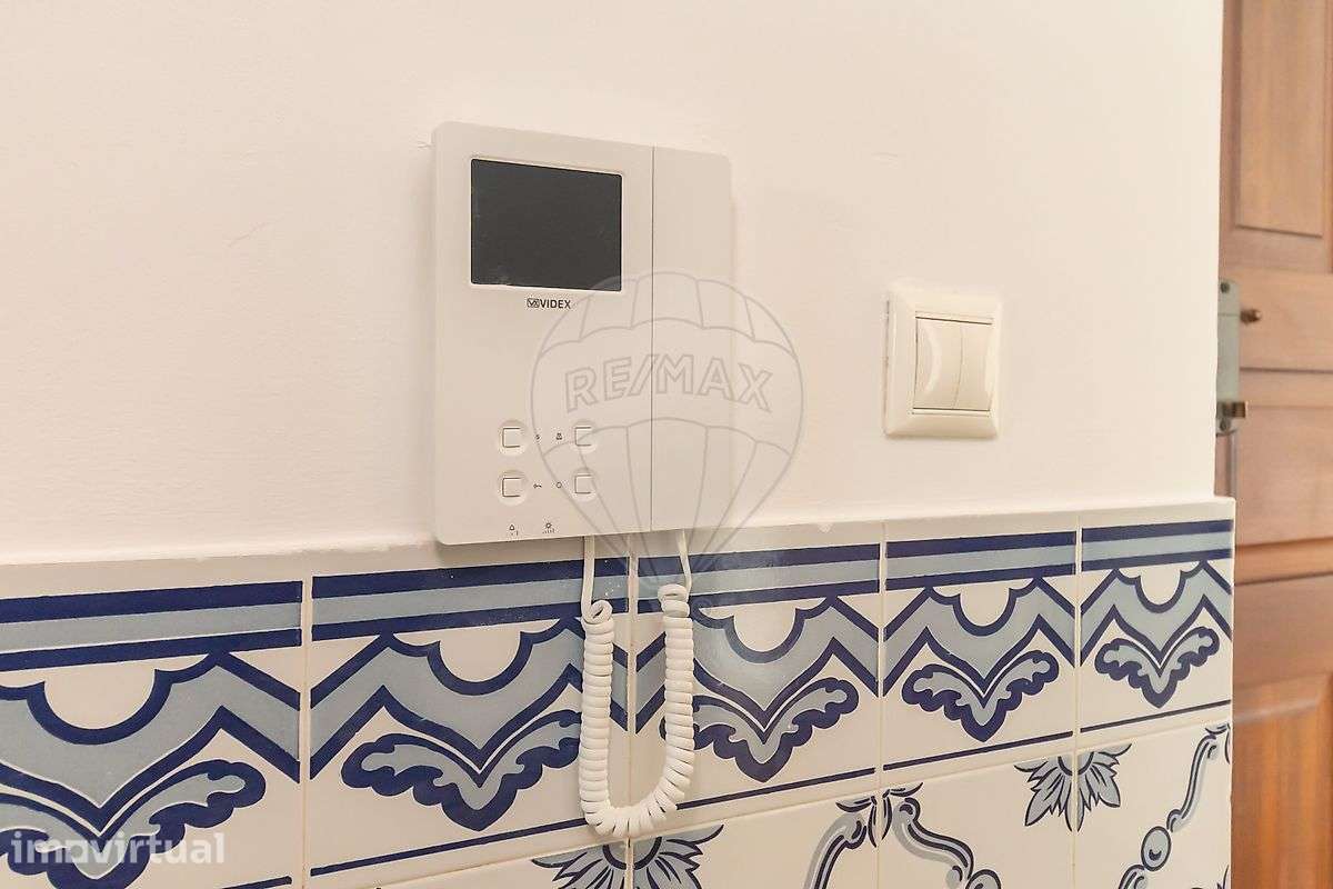 T2 Parcialmente Remodelado em Aldeia de Paio Pires - Grande imagem: 4/34