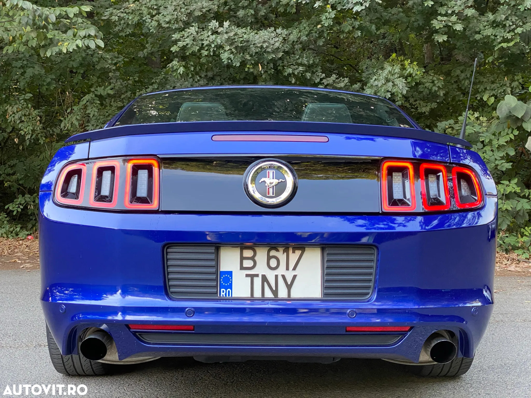 Ford Mustang - 8
