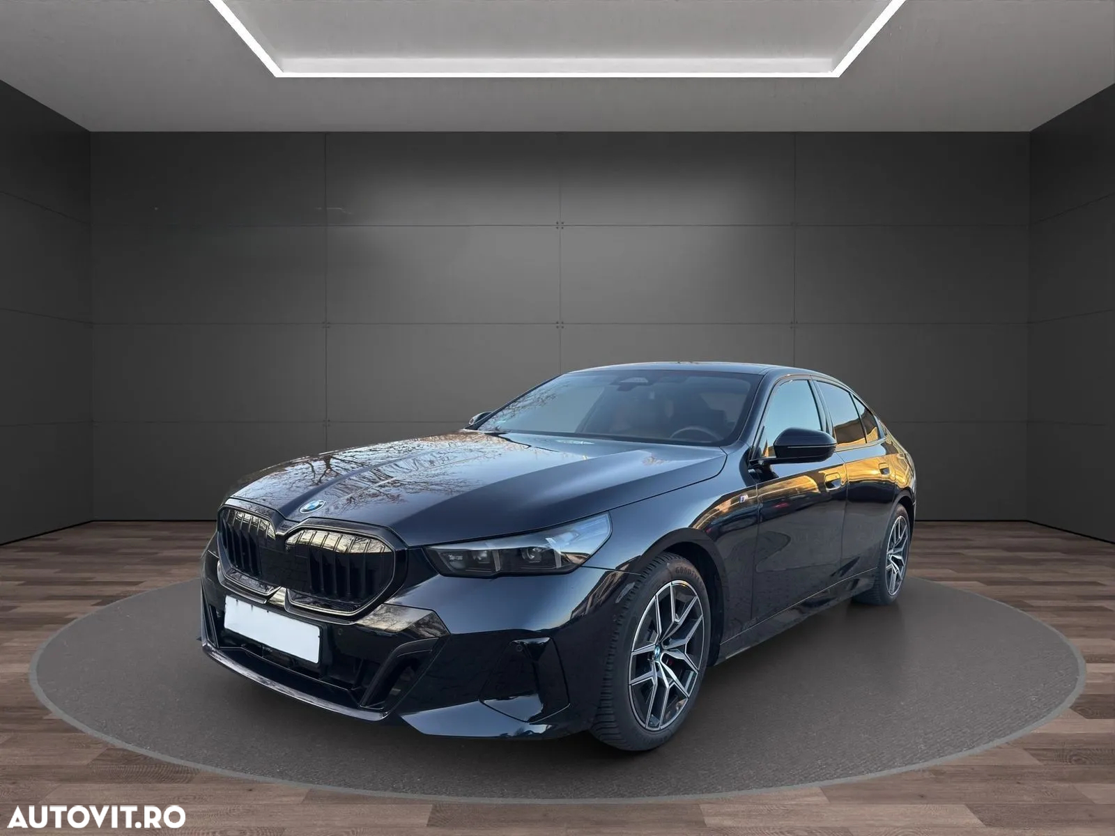 BMW Seria 5 520i Aut. - 2