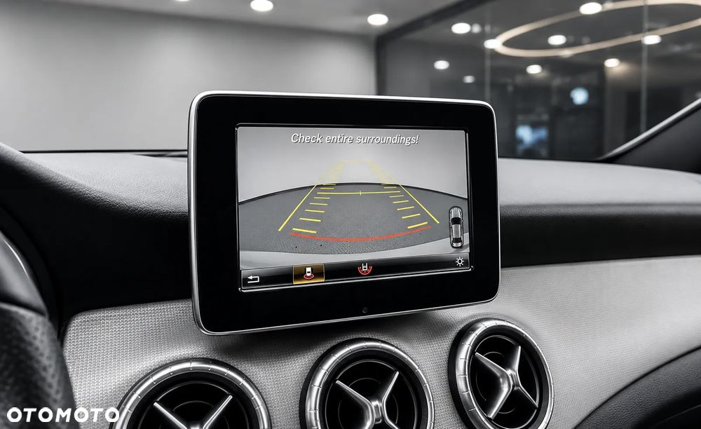Mercedes-Benz CLA 250 7G-DCT AMG Line - 12