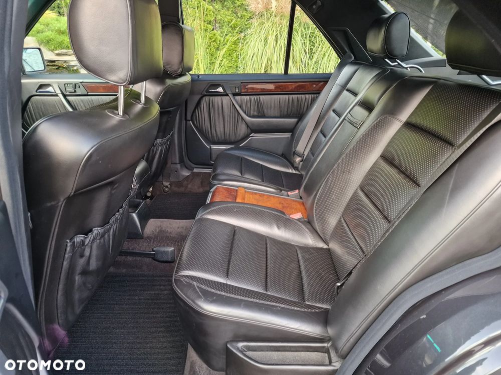 Mercedes-Benz W124 (1984-1993) - 10