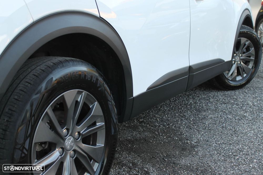 Peugeot 2008 1.2 PureTech Active Pack EAT8 - 27