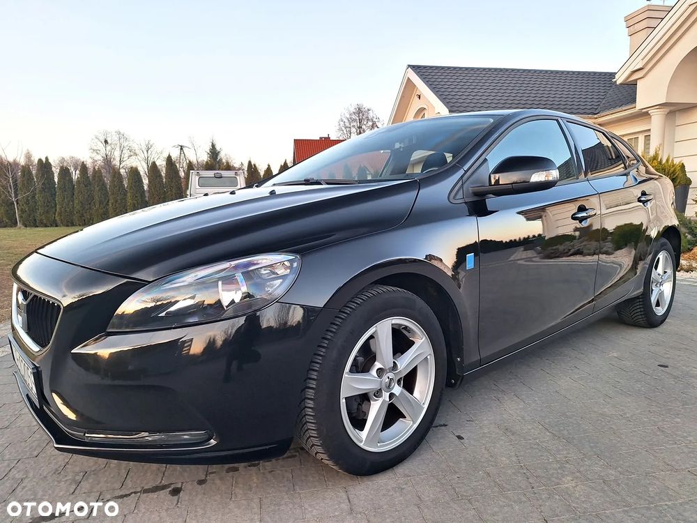 Volvo V40 D2 - 15