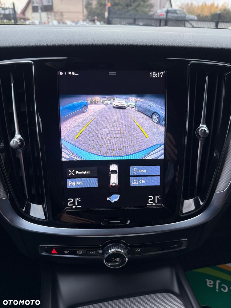 Volvo V60 B4 B R-Design - 15