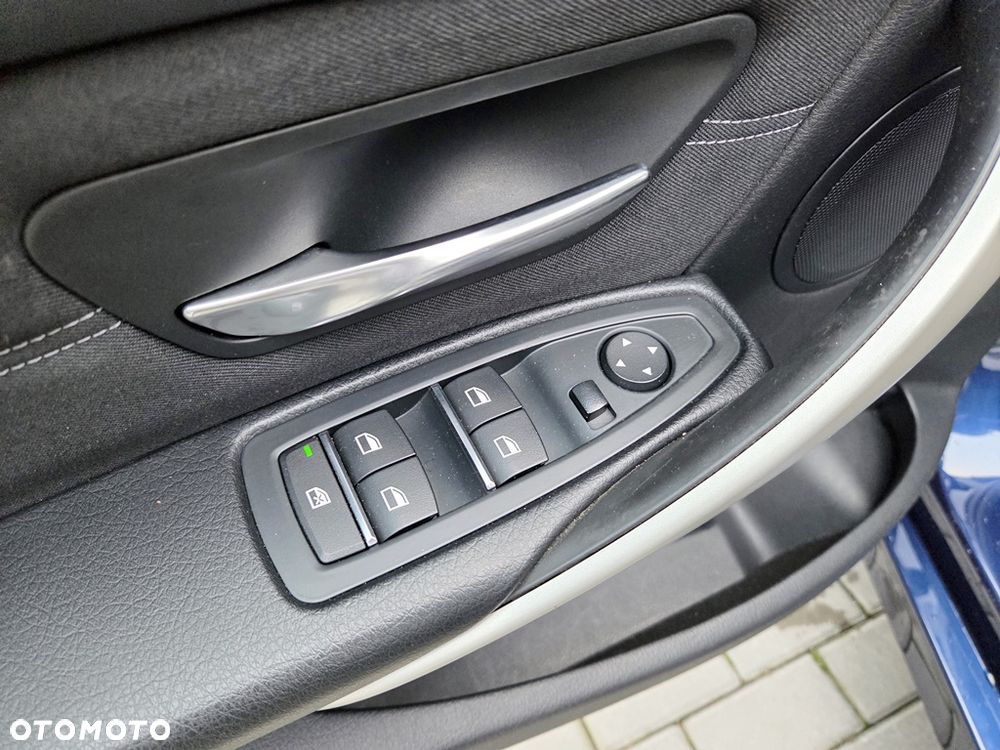 BMW Seria 3 318d Edition Luxury Line Purity - 19