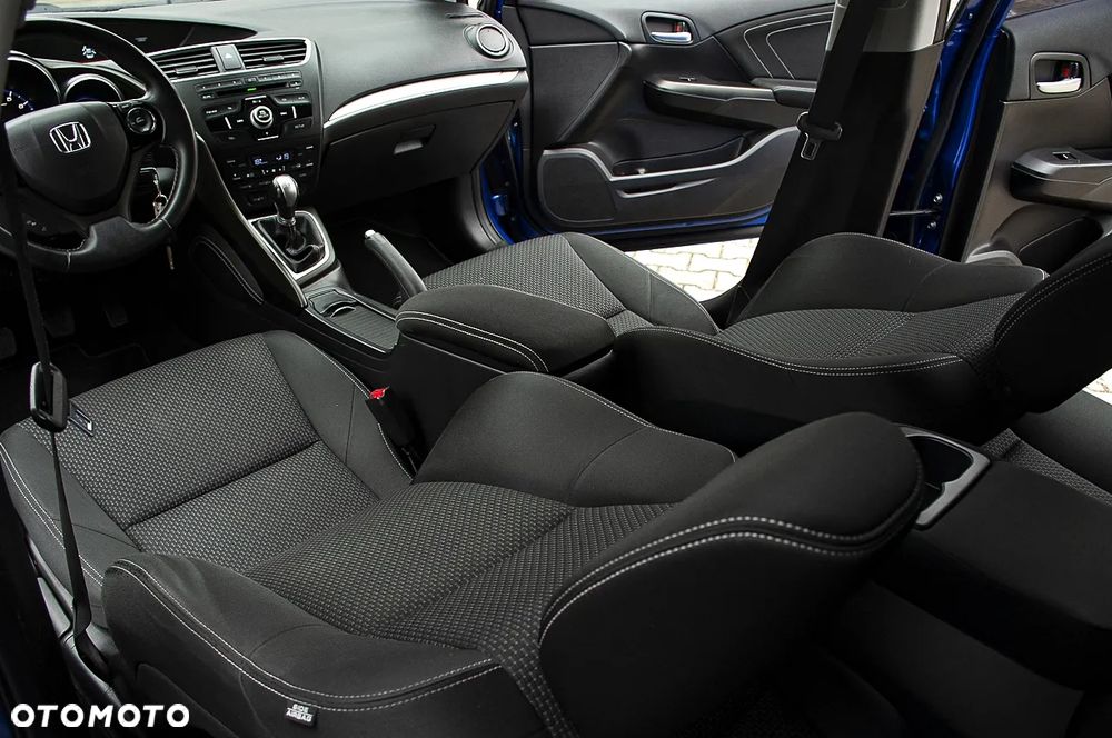 Honda Civic 1.8 i-VTEC Lifestyle - 29
