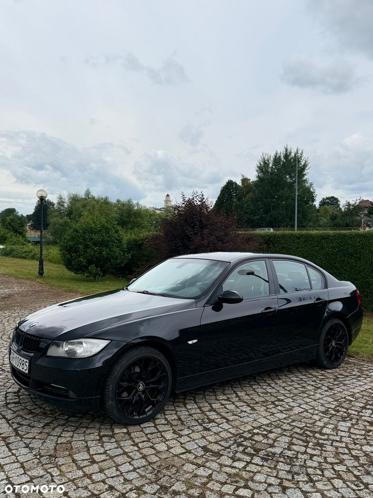 BMW Seria 3 318d - 1