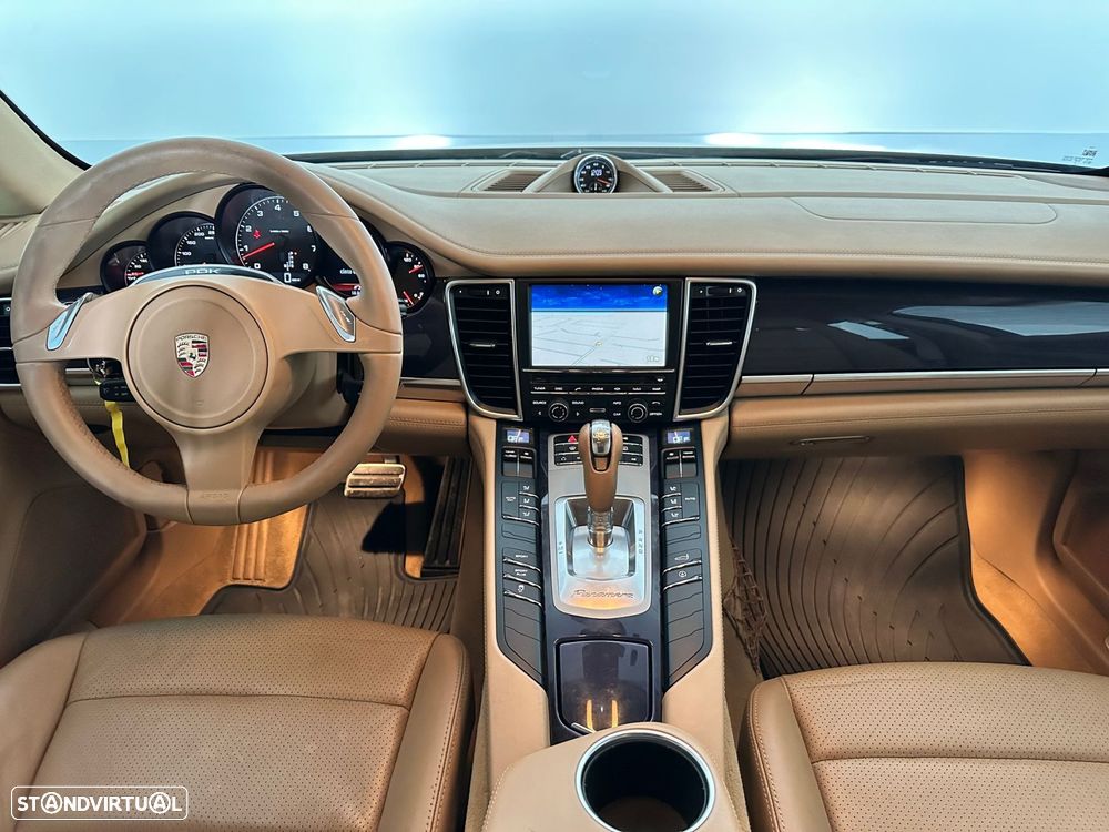 Porsche Panamera 4 PDK - 19