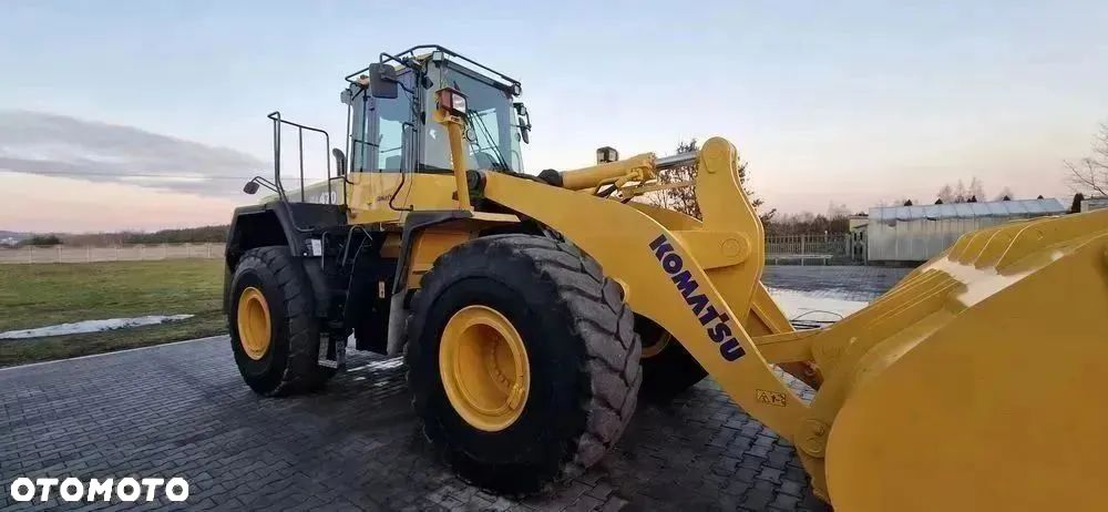 Komatsu WA 470 ładowarka stan b.dobry - 4