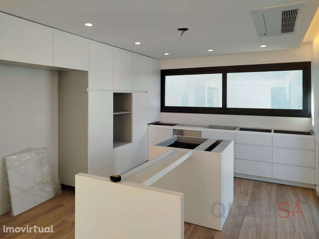 Moradia T5 individual nova com piscina e jardim em Gualtar em Braga - Grande imagem: 4/30