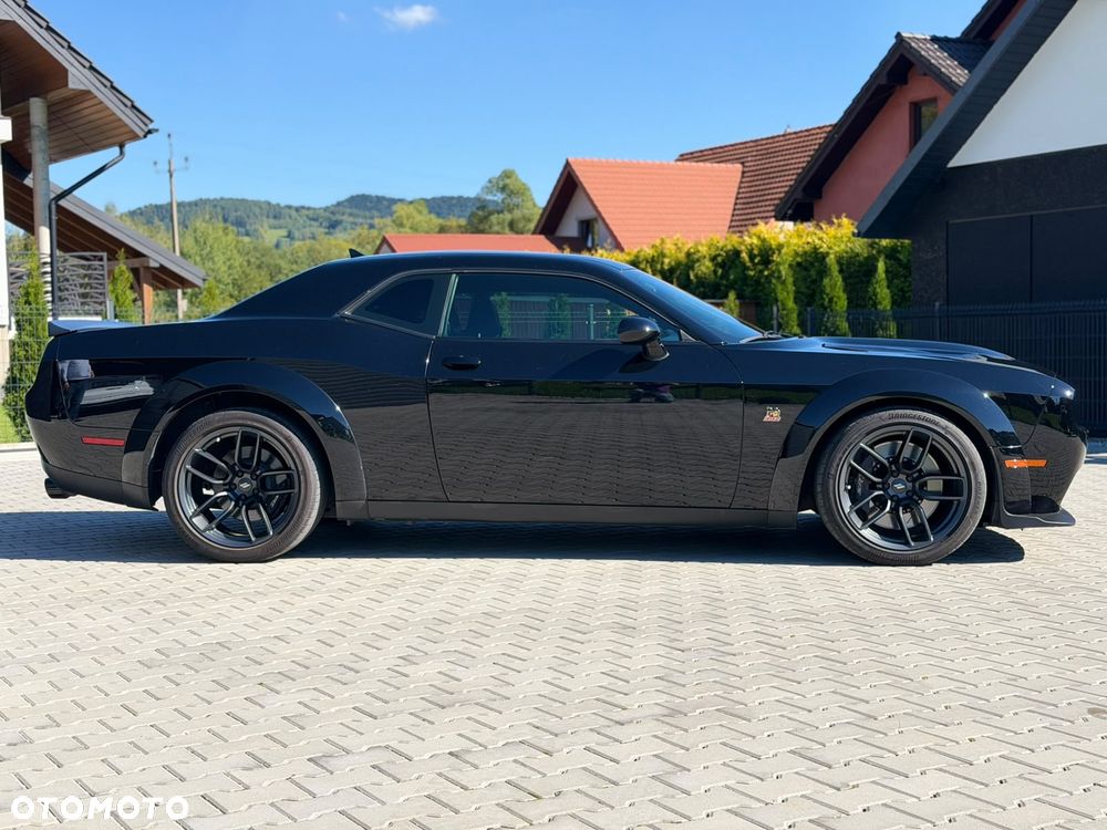 Dodge Challenger Automatik 392 Hemi Scat Pack Shaker - 18