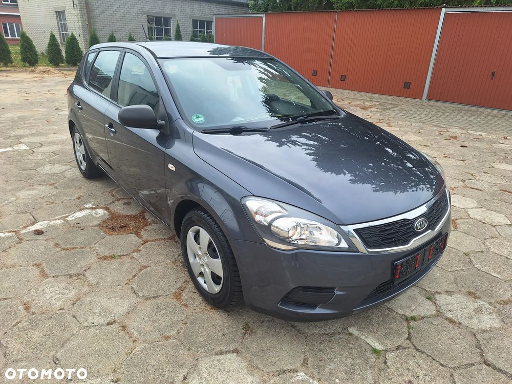Kia Ceed 1.4 CVVT Spirit - 28