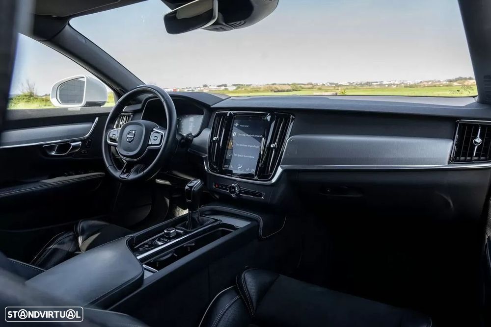Volvo V90 D3 R Design - 36