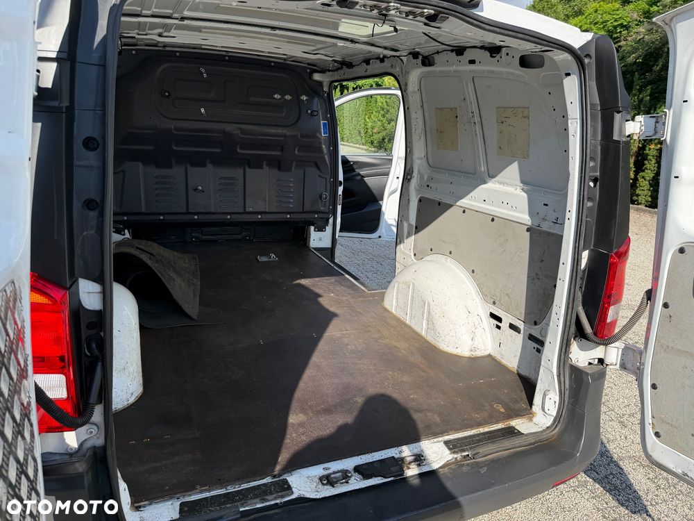 Mercedes-Benz Vito Tourer Base 447.701 - 26
