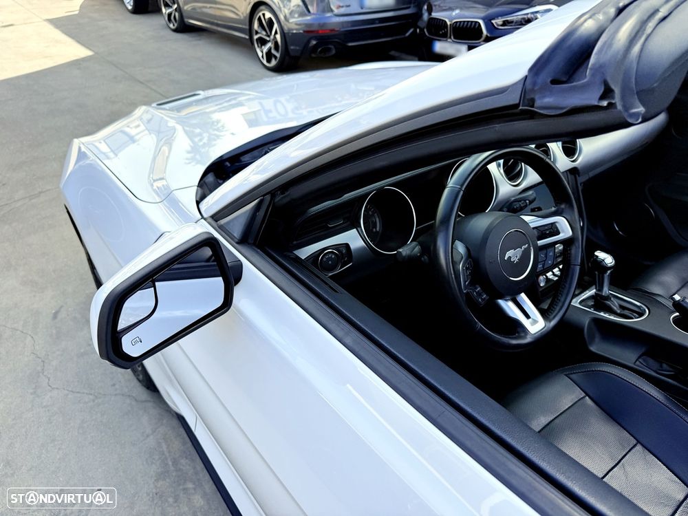 Ford Mustang 2.3i EcoBoost Aut. - 48