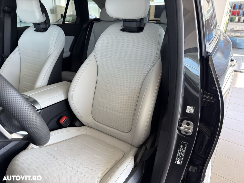 Mercedes-Benz GLC 300 e 4Matic 9G-TRONIC Edition AMG Line - 17