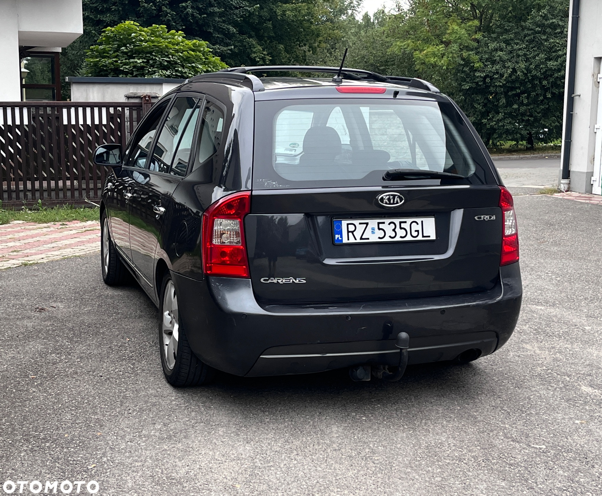 Kia Carens - 5