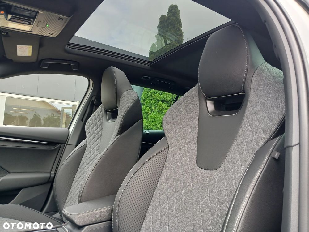 Skoda Octavia 2.0 TDI Sportline DSG - 22