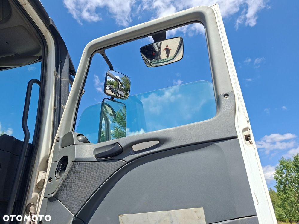 Versalift Actros 3241 B 8X4/4 - 29
