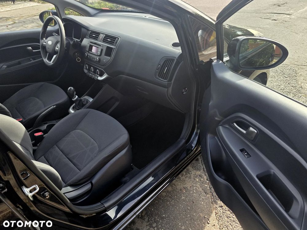 Kia Rio - 18
