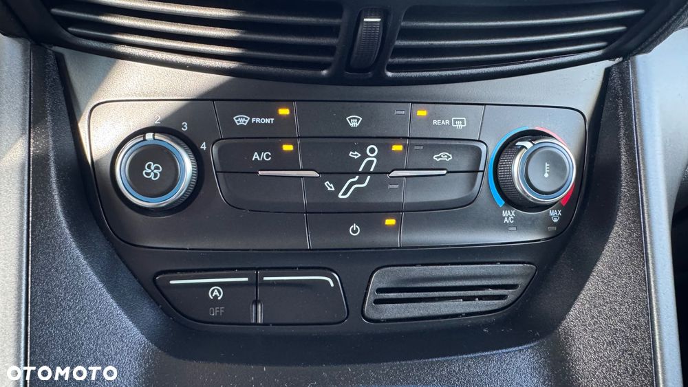 Ford C-MAX 1.5 TDCi Start-Stop-System Titanium - 17