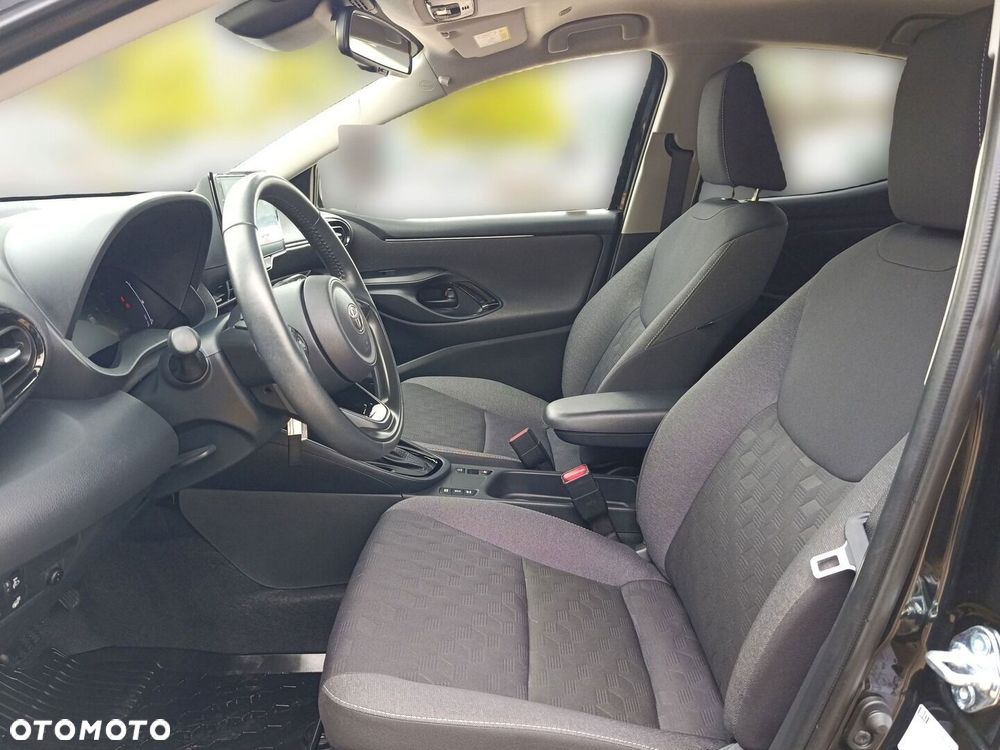 Toyota Yaris Hybrid 1.5 Style - 19