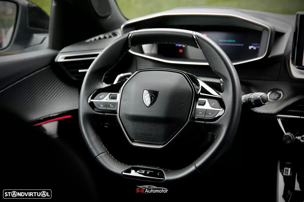 Peugeot 2008 1.2 PureTech GT EAT8 - 23