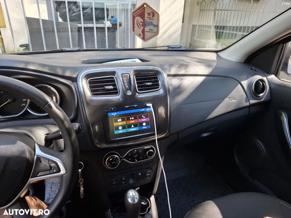 Dacia Sandero - 8