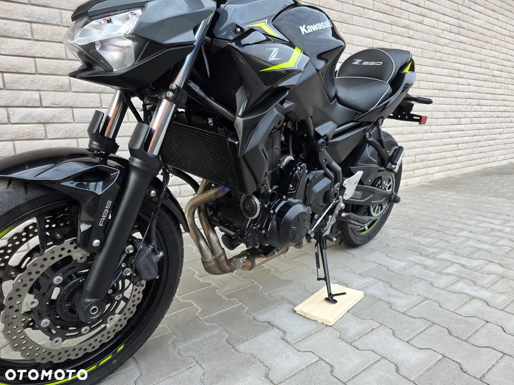 Kawasaki Z 650 - 21