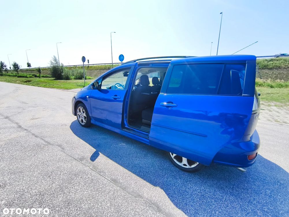 Mazda 5 2.0 Exclusive + - 11