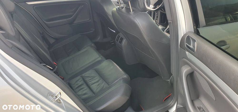 Volkswagen Golf - 12