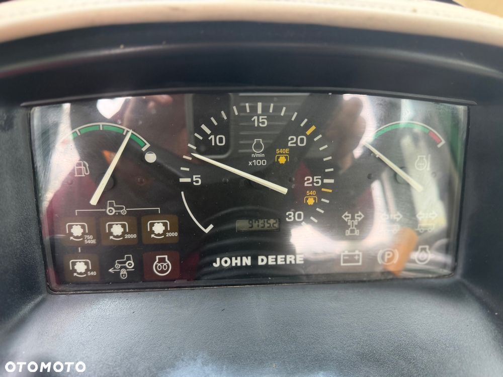 John Deere 4700 - 13