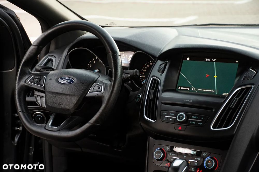Ford Focus 1.5 EcoBoost ST-Line - 18