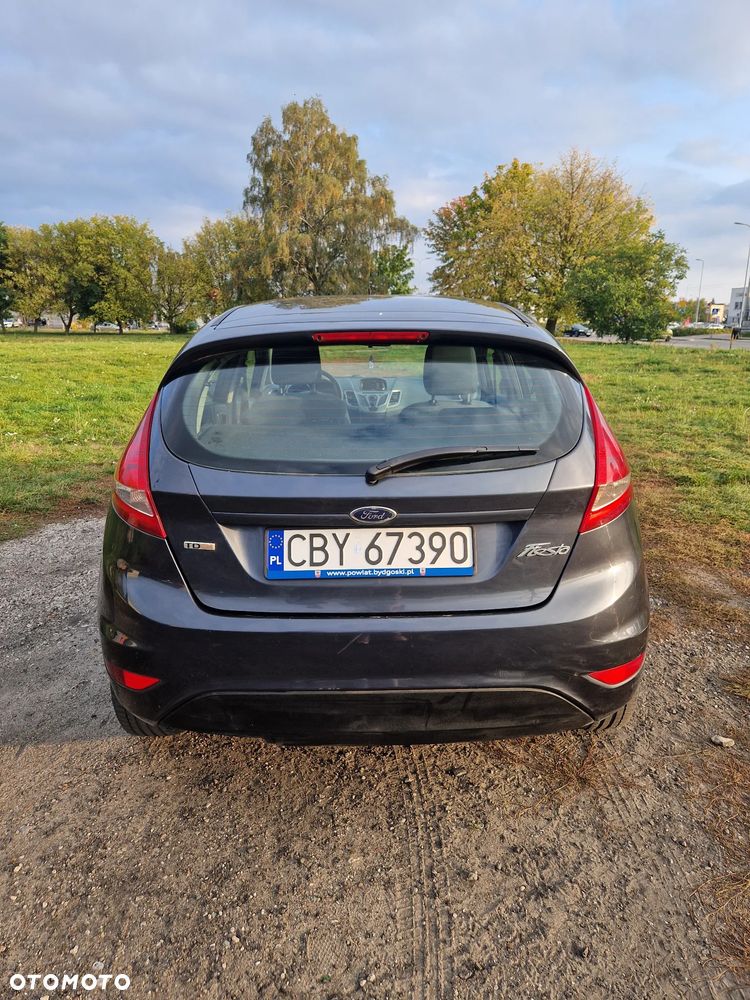 Ford Fiesta - 4
