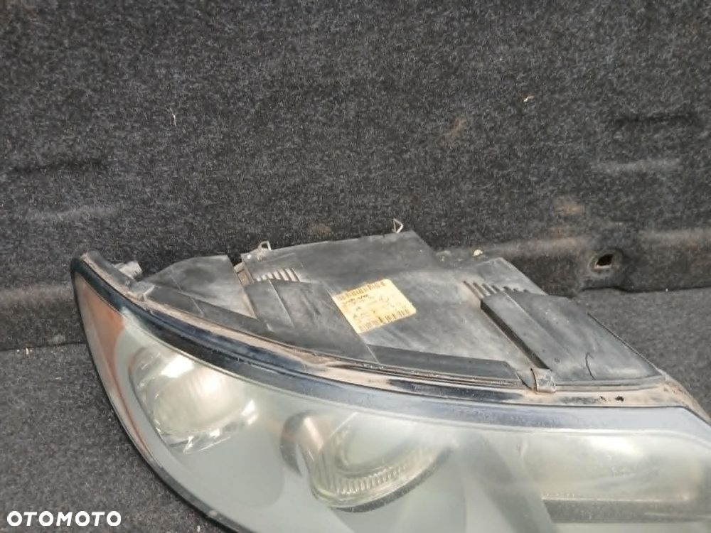 Volvo V50 lampa przednia lewa, prawa - 4