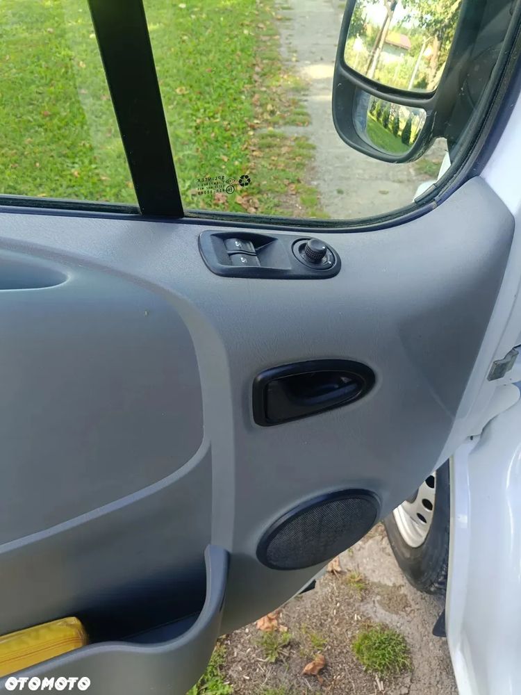 Renault Trafic - 7