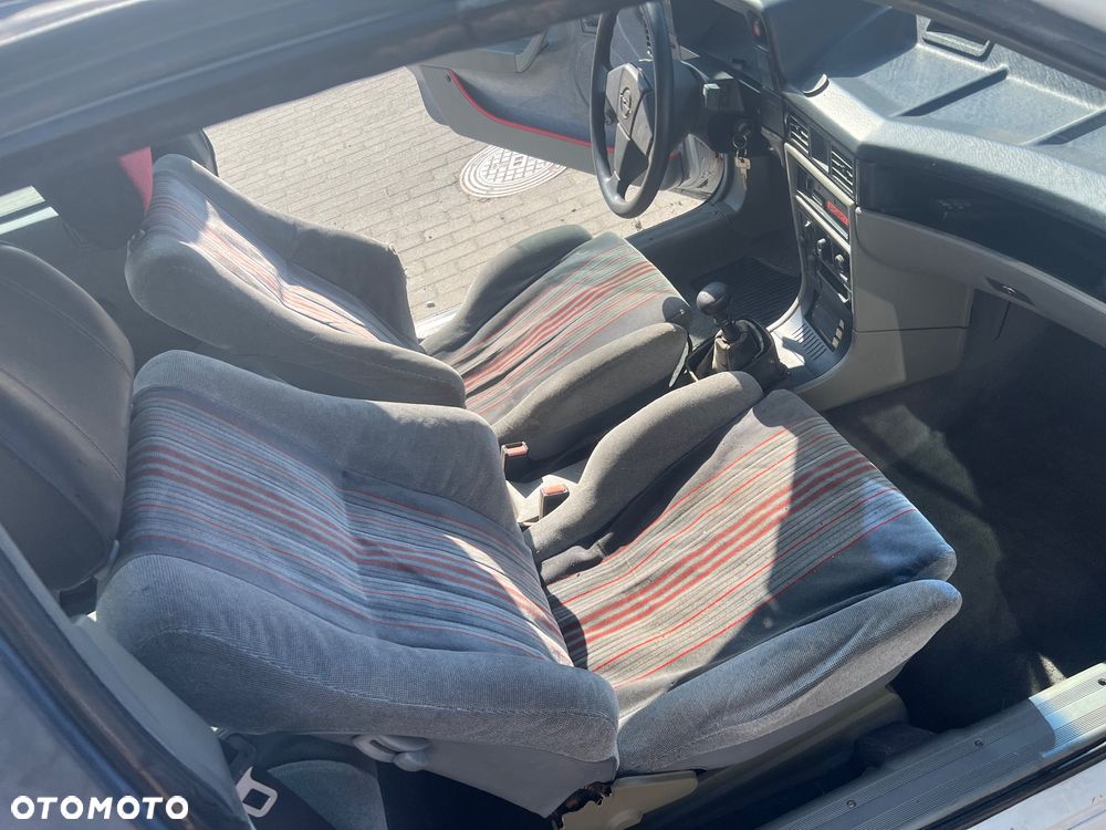 Opel Kadett 2.0i GSI II - 14
