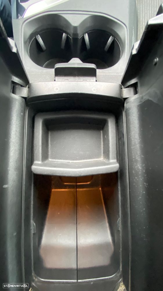 Peugeot 3008 1.6 Hybrid Allure Pack e-EAT8 - 51