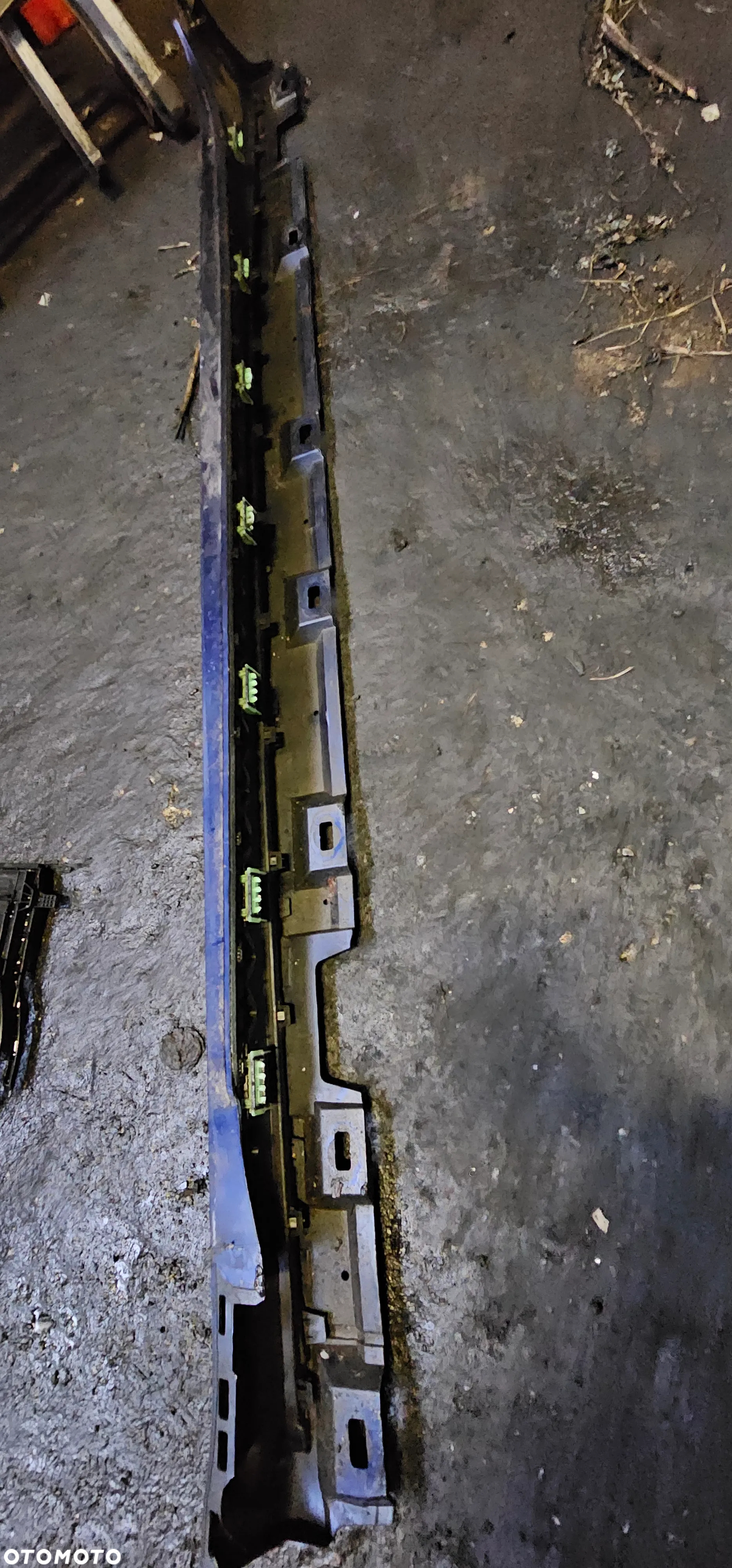 Listwa progowa prawa nakładka Audi S5 A5 8W8853860A LX5H - 3