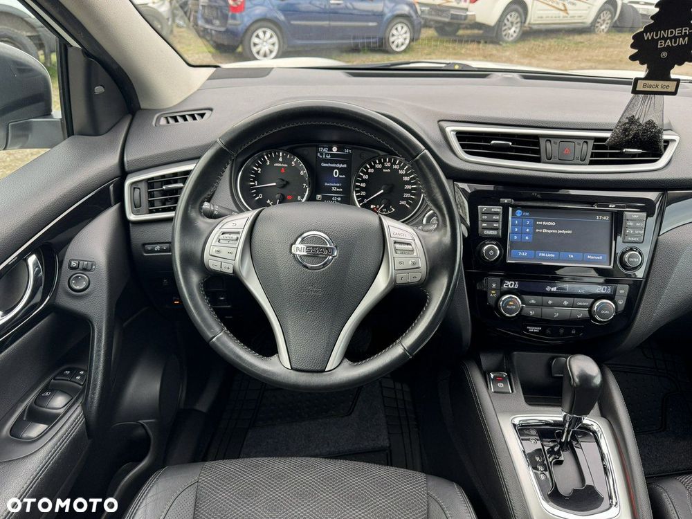 Nissan Qashqai 1.2 DIG-T Xtronic TEKNA - 26