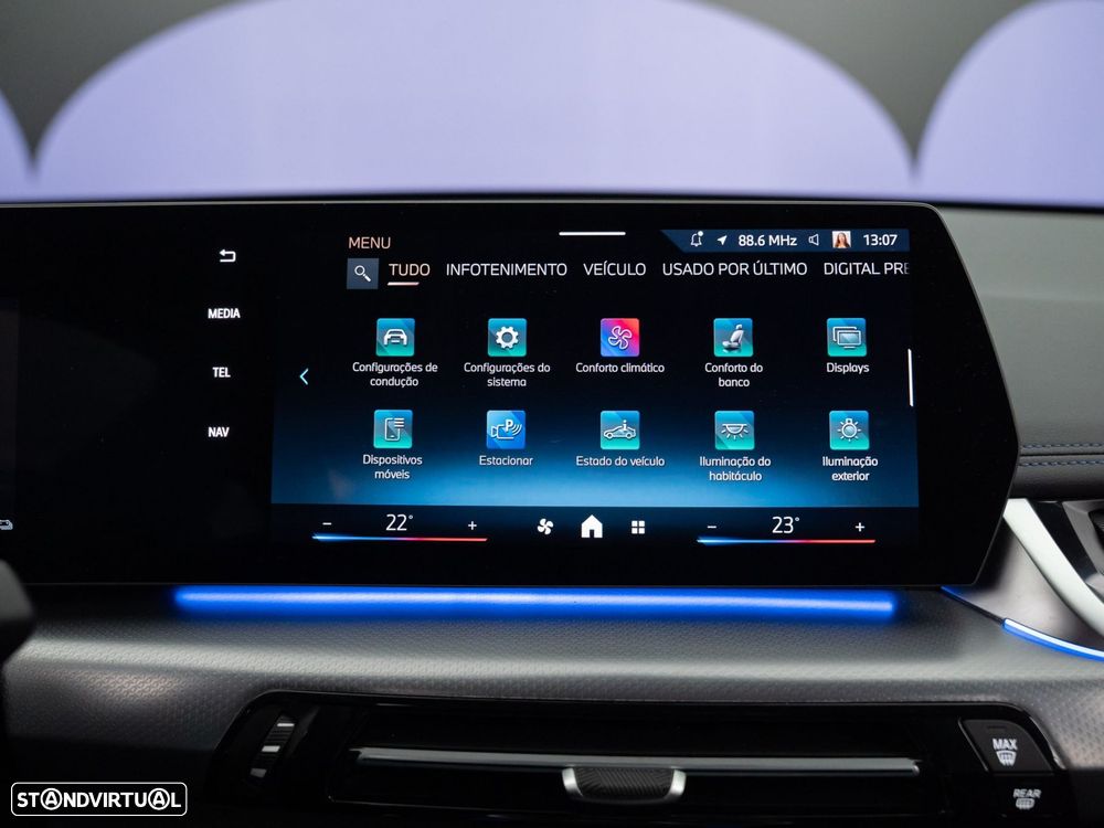 BMW X1 xDrive25e Pack Desportivo M - 31