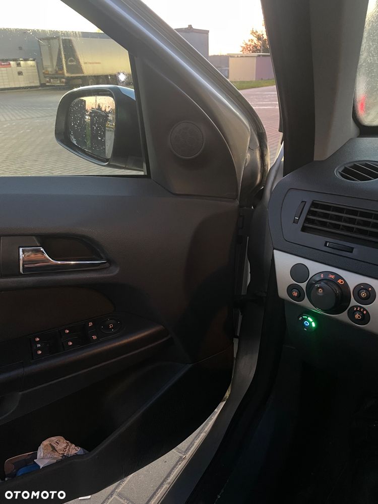 Opel Astra 1.4 - 9