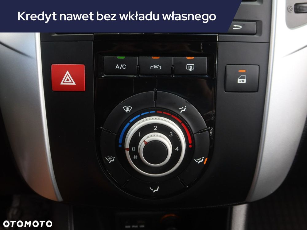 Kia Venga - 15