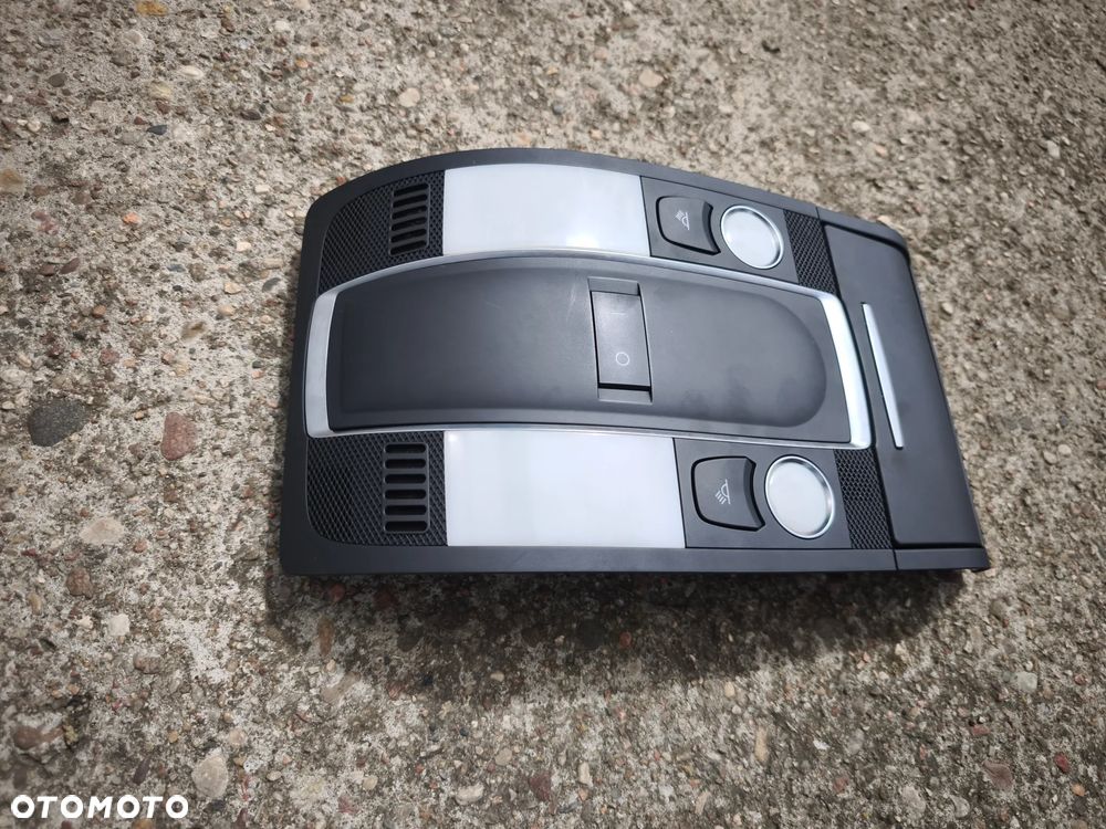 Lampka podsufitka Audi A6 C6 4f0947135 bq - 2